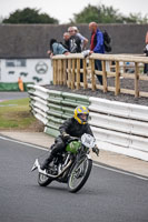 Vintage-motorcycle-club;eventdigitalimages;mallory-park;mallory-park-trackday-photographs;no-limits-trackdays;peter-wileman-photography;trackday-digital-images;trackday-photos;vmcc-festival-1000-bikes-photographs